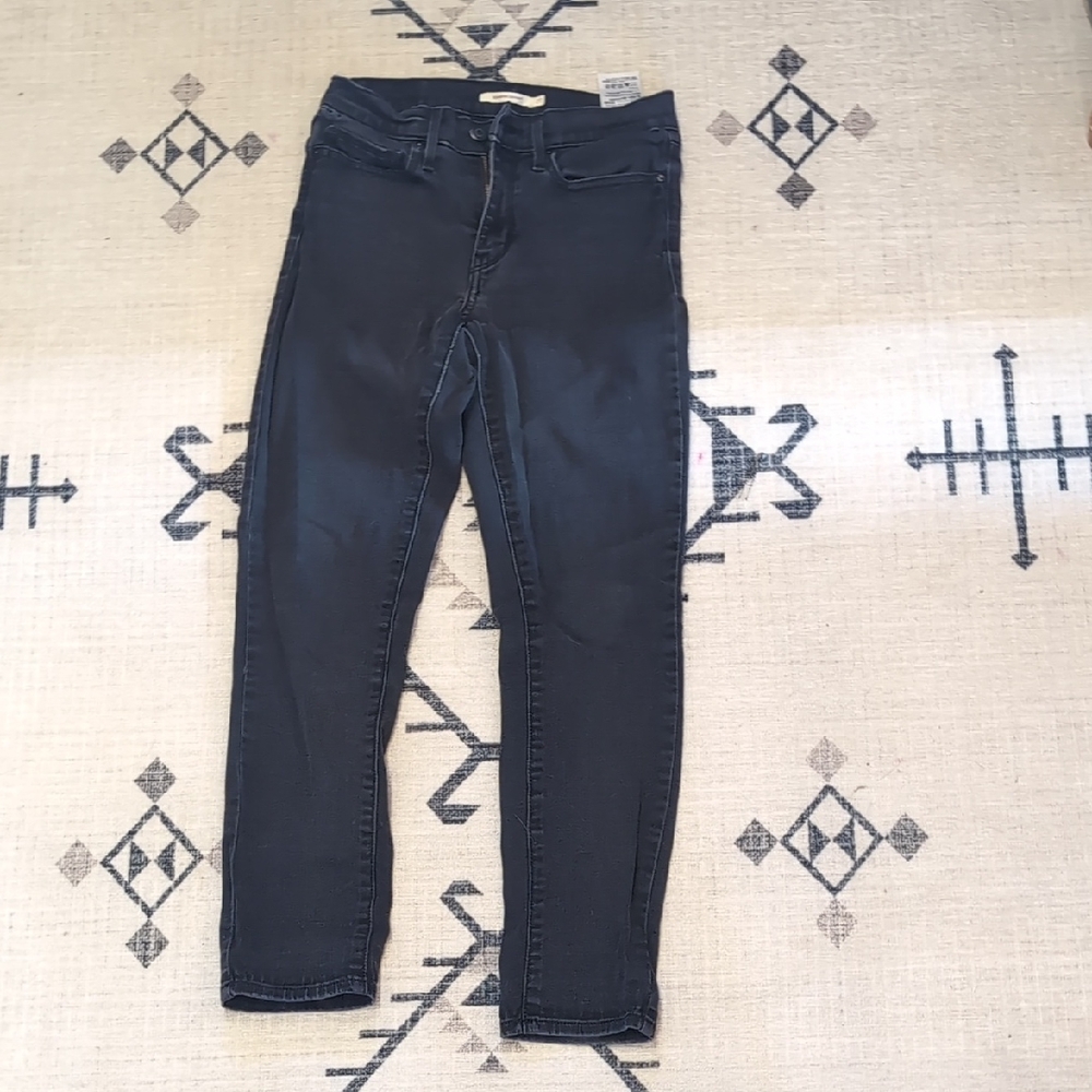 Levi's Women's Dark Gray Skinny Jeans